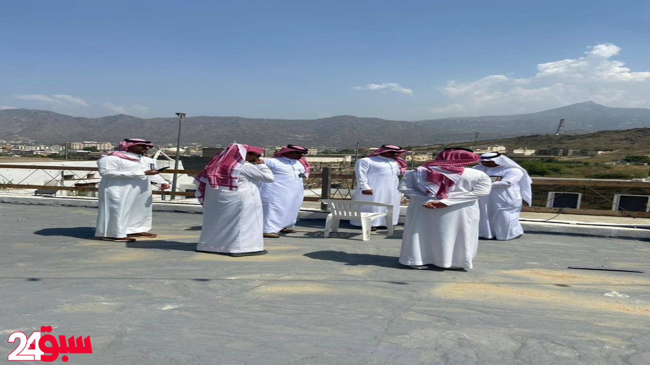 محافظ بارق يضع حداً لتعثر المشاريع ويلزم المقاول بجدول زمني صارم